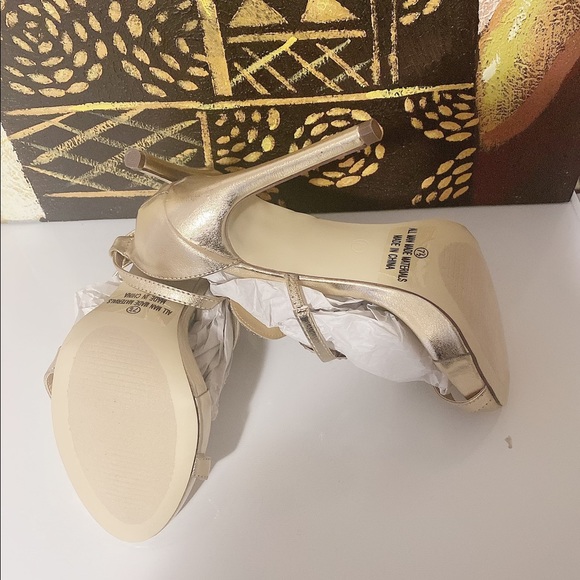 Gold sandals - Picture 5 of 7